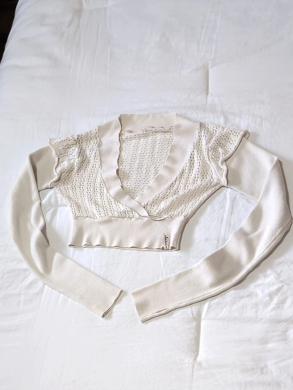 Y2K Lululemon Dance Cream Cropped Sweater